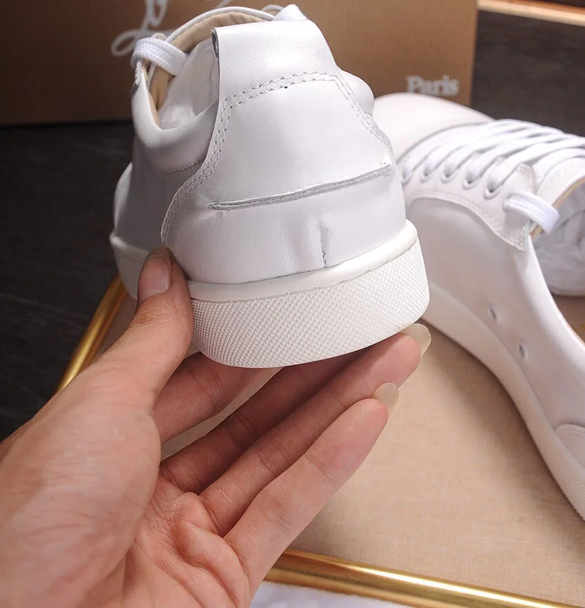 Новинка белые модные туфли на шнуровке с заклепками наивысшего качества красной