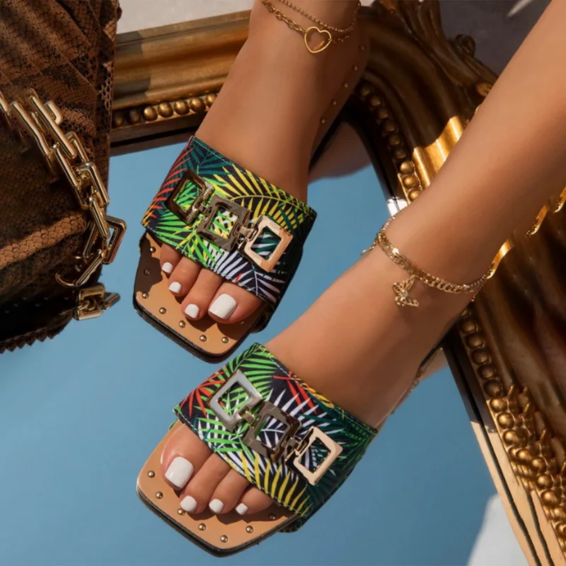 

2021 Summer New Women's Sandals Flat Open Toe Outdoor Slippers Fashion Buckle Beach Shoes Plus Size 42