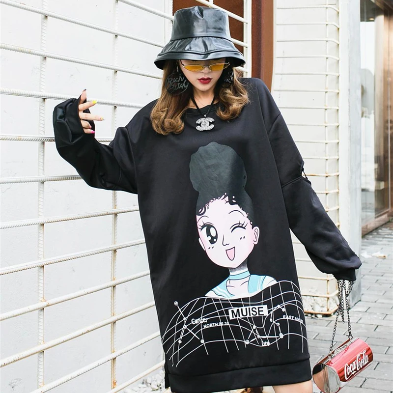 Женское платье с длинным рукавом фиолетовое свободное прямое и мультяшным