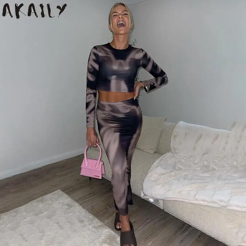 

Akaily Summer Streetwear Print 2 Two Piece Sets Women Skirt Outfits Long Sleeve Crop Top Long Skirts Sets Female Dress Sets 2021