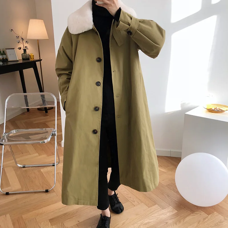 Женская куртка с хлопковой подбивкой меховым воротником и пирожными для работы