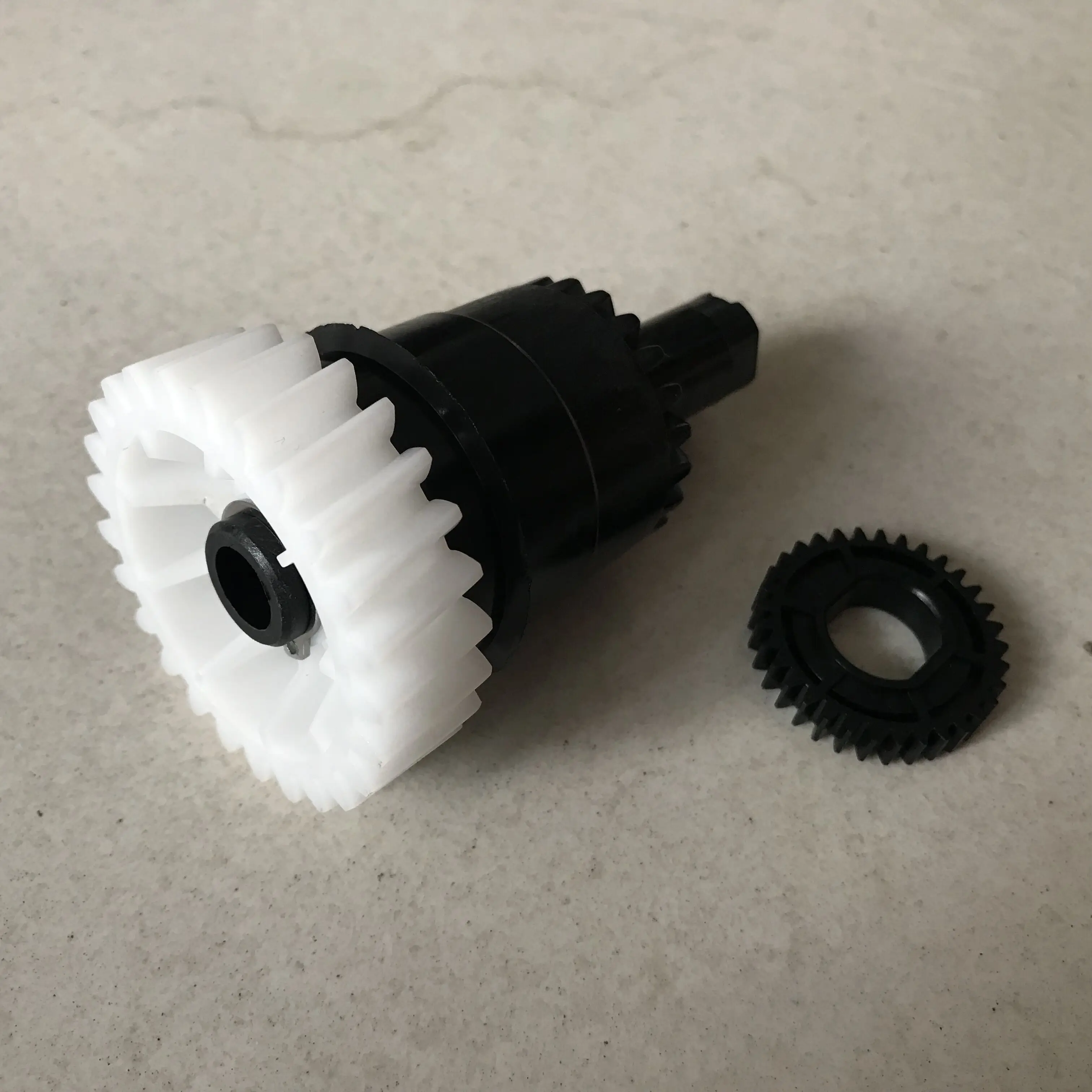 Шестерня Noritsu Minilab для QSS 2901/2601/2901/3001/3011/3021/3300/3201/3401/3501/3502 NO.1 2 секции рейки A035199 A035160 |