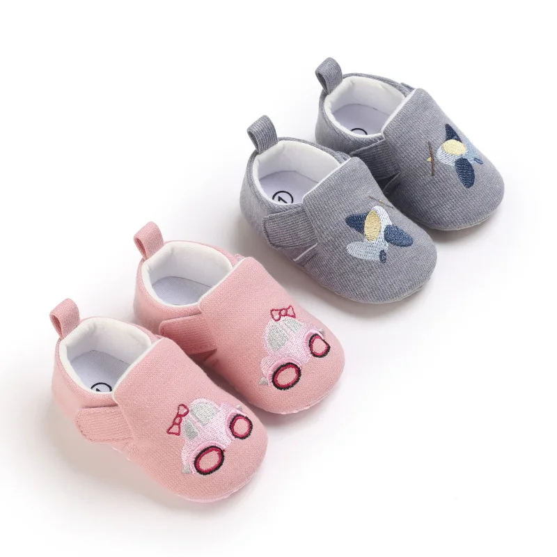 

Newborn Baby Boys Girls Slippers Soft Sole Non Skid Crib House Shoes Cute Animal Winter Warm Booties First Walker Crib Shoes