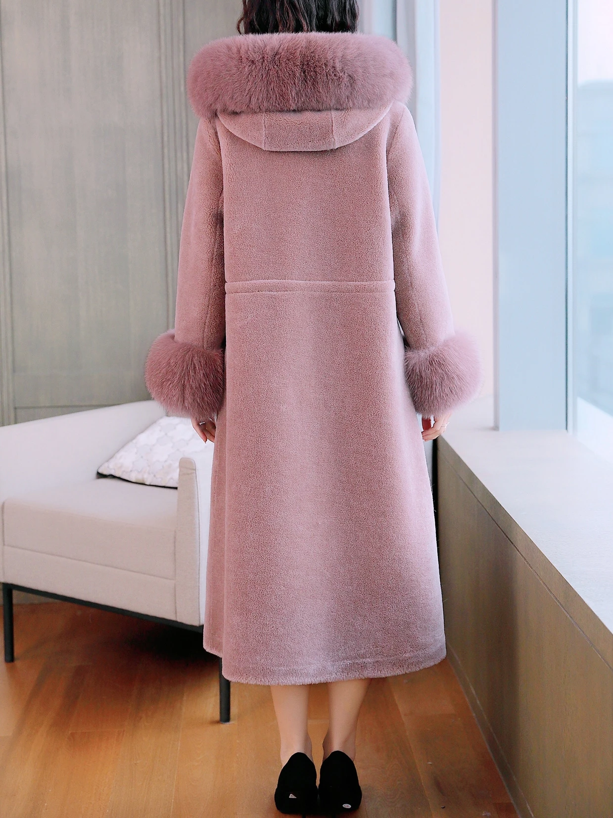 Пальто из натурального меха зимняя Большая куртка с капюшоном лисьего женская