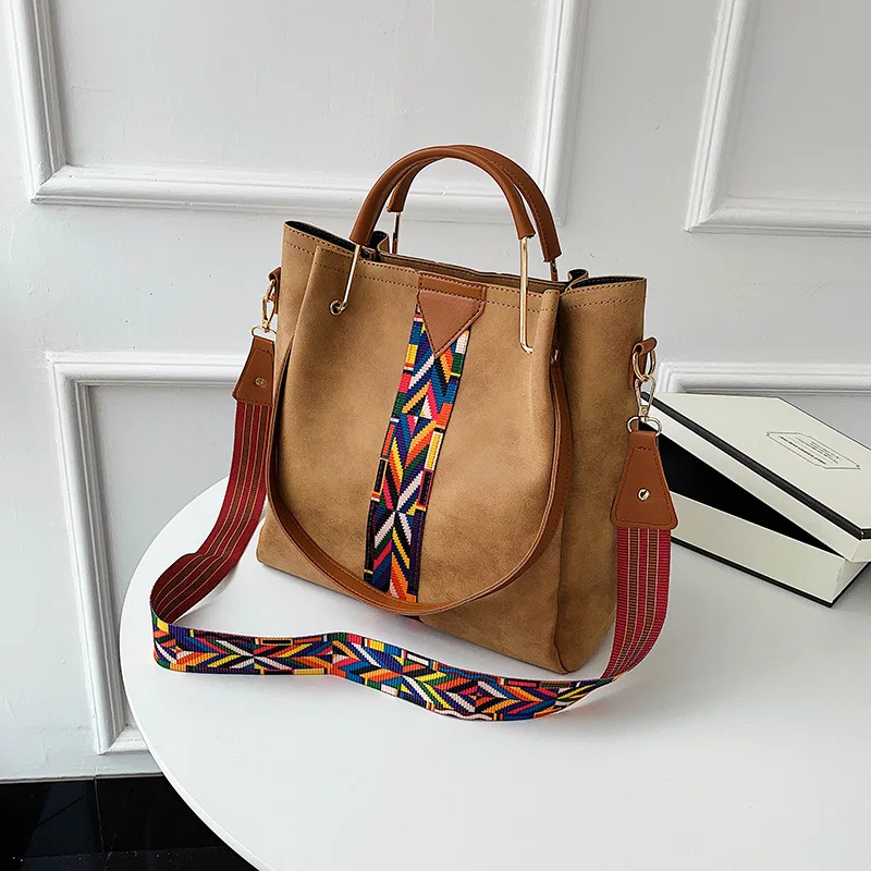 

Casual Tote Handbag Rivet Women Bag Single Shoulder Bags PU Soft Crossbody Bag Fashion Bags Handbags Women Famous Brand