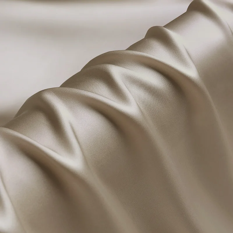 

Natural Mulberry Stretch Satin (90% Silk+10% Spandex)16 19m/m Thick 42.5" ( 108cm) 55" (140cm) Width Solid Camel Silk Fabric