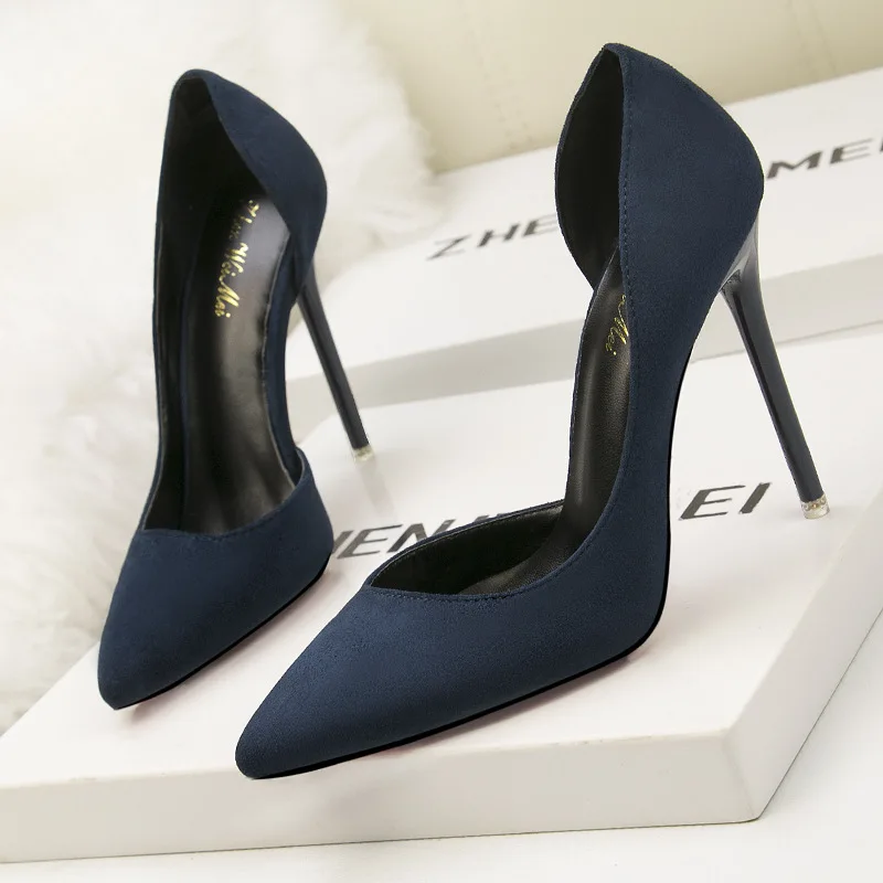 

2019 New Shallow Women Shoes Flock Thin Heel Side Cut-Outs Sexy Women Pumps Pointed Toe Autumn High Heels 11cm Party Shoes Woman