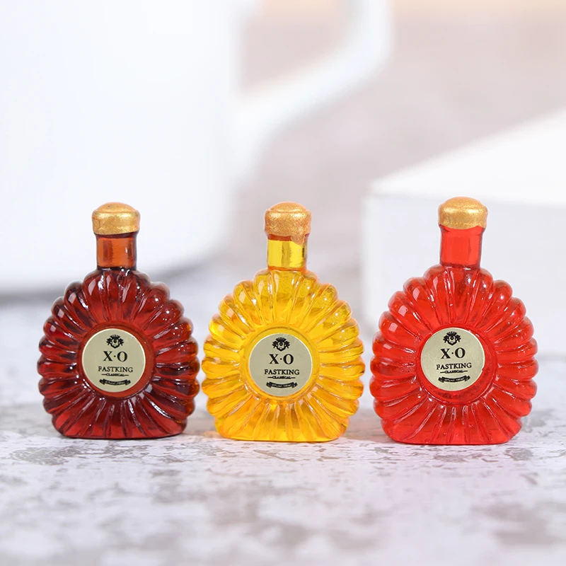 

5pcs Mini Wine Bottles Model Dollhouse Miniature 1:12 for Doll House Decoration