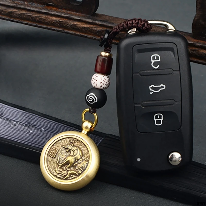 

The 12 Chinese Zodiac Gourd Keychain Sculpture Pendant Key Chain Charms Trinket Keyring Car Rearview Mirror Pendant Car Keychain