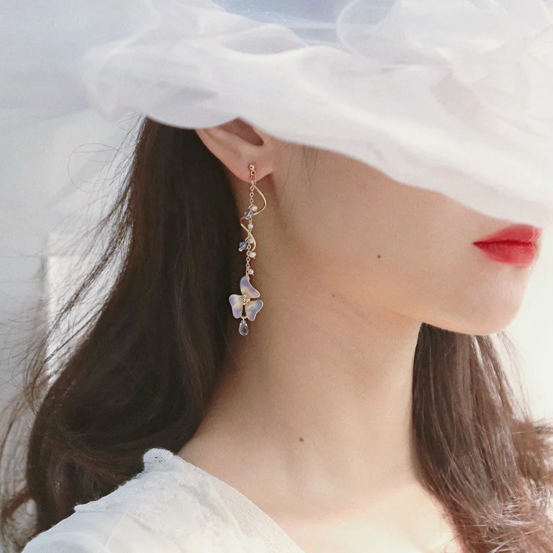 

Japan Korea Dream Asymmetrical Flower Tassel Lady Sweet Drop Earrings Jewelry for Women Beaded Tassel Dangle Earrings Crystal