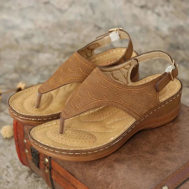 

Women's Sandals Ladies Clip Toe Wedges Thong Shoes 2021 Fashion Embroidery Platform Buckle Casual Female Beach Shoes
