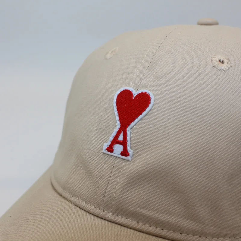 

AMI Alexandre mattiussi primavera y verano amor Bordado de letras de color slido moda verstil de gorra de bisbol