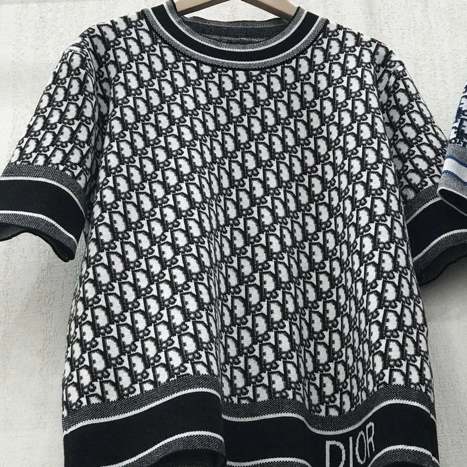 

New Spring / Summer 2021 Women's Letter Jacquard Knitting Top Loose and Thin Round Neck Pullover