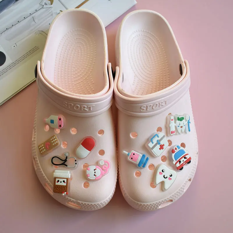 

1 PCS PVC Medical Supplies Charms Cute Stethoscope Syringe Shoe Buckle Shoe Accessory Sandals