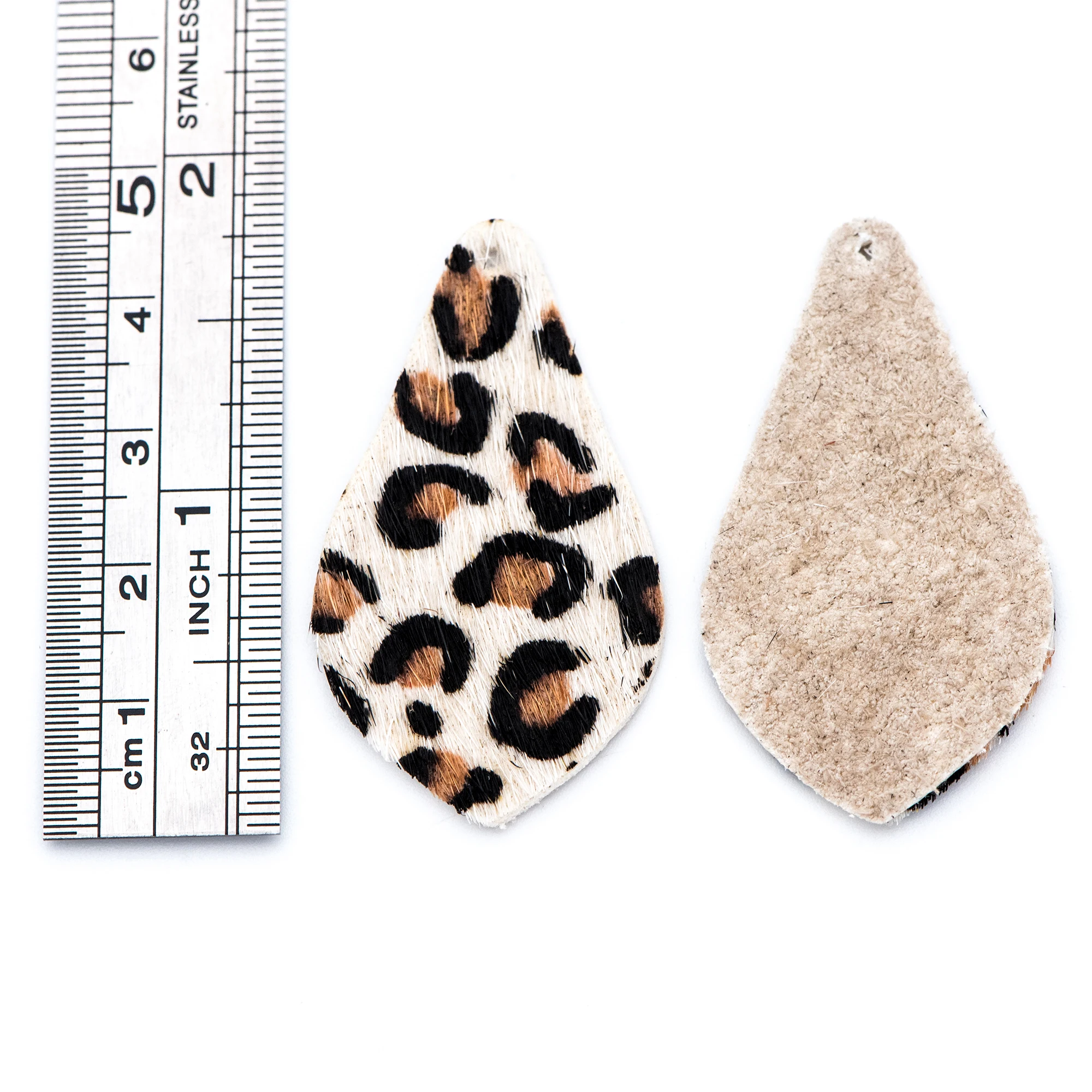 

10pcs Leopard Leather Teardrop Charms 44x26mm, Geometric Genuine Leather Pendants, White, For Jewelry DIY Findings (FB-063-1)
