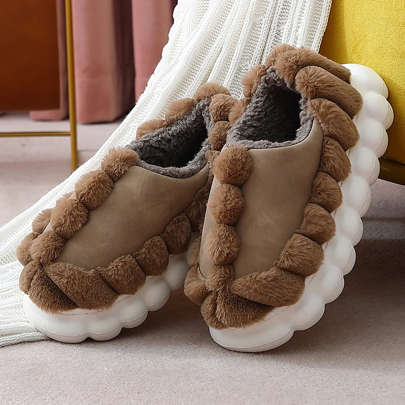 

2021 Winter Toast Fluffy Cotton Women Pompom Slippers Warm Indoor Thick Sole Men Home Male Home Shoes Plush Outside Slippers