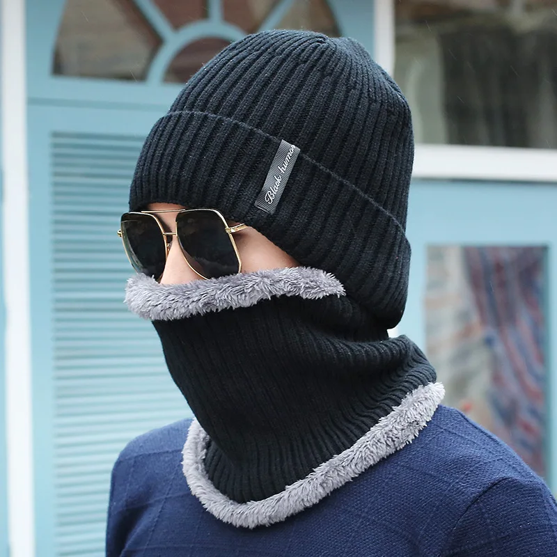 Мужская вязаная шапка зима с бархатным утеплителем однотонная шарфом