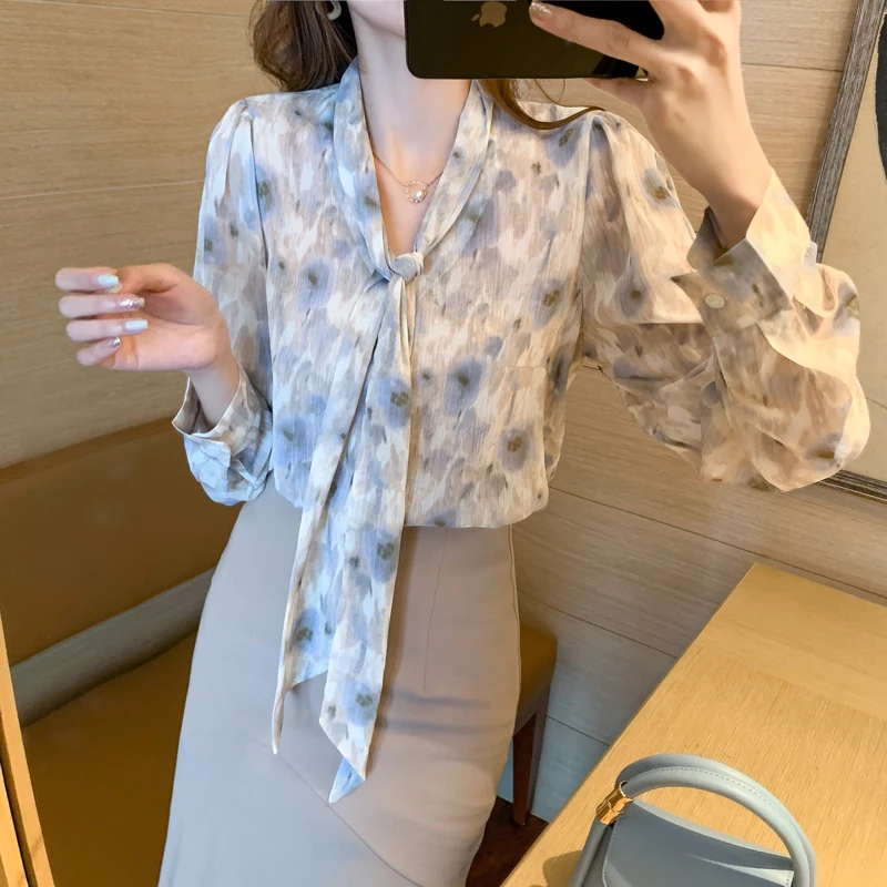 

Женская шифоновая блузка с цветочным принтом, осень 2021