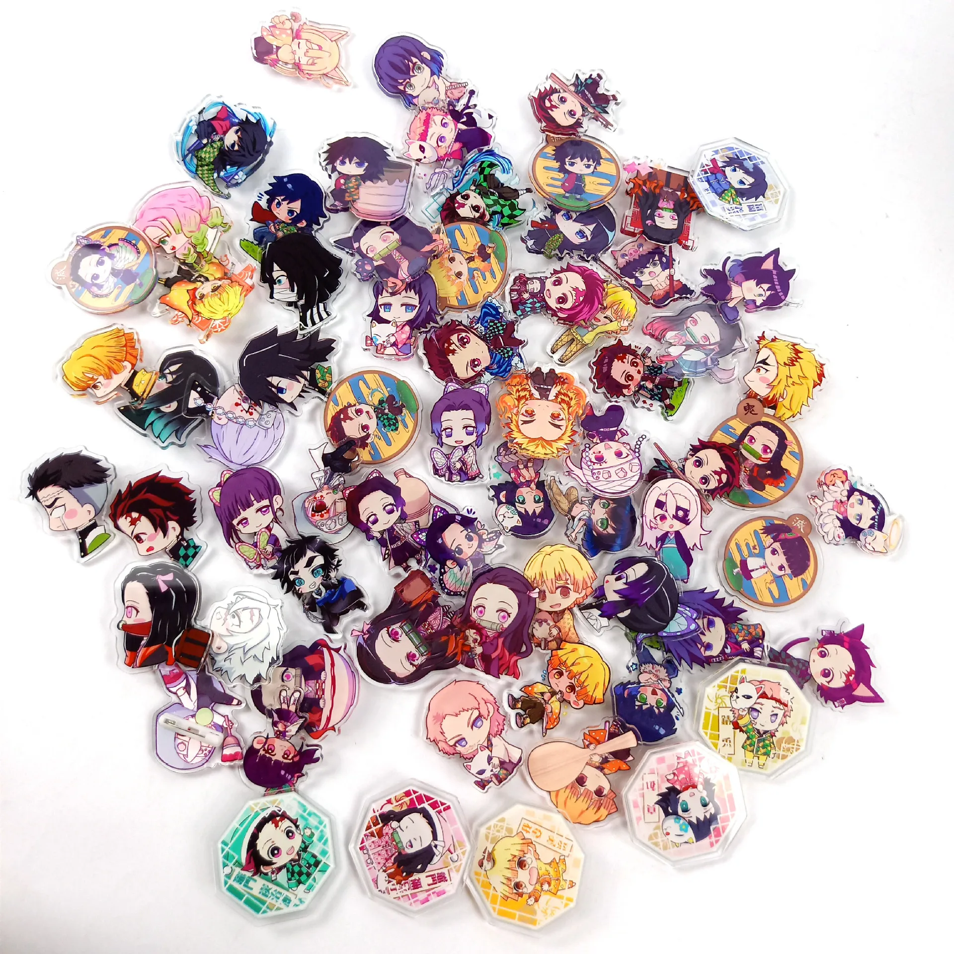 Значок Anime в японском стиле Demon Slayer: Kimetsu No Yaiba Kamado Tanjirou Lapel Pin Button Brooch Acrylic Cosplay Gift for Fans.