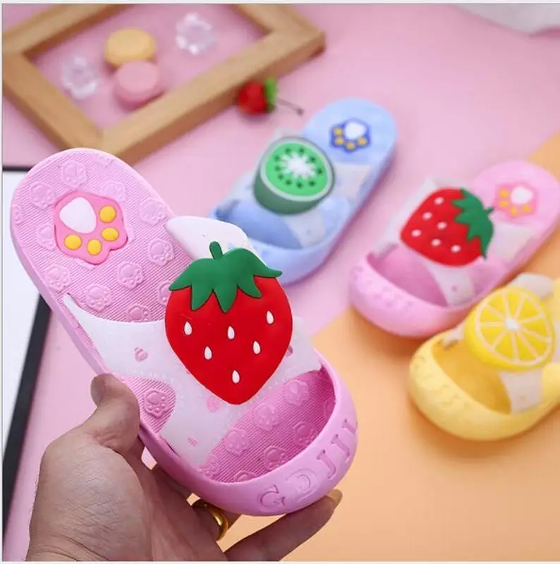 

Summer Kids Slippers For Boys Girls 2021 New Fashion Non Slip Children Cartoon Shoes Toddler Indoor Home Beach Slippers