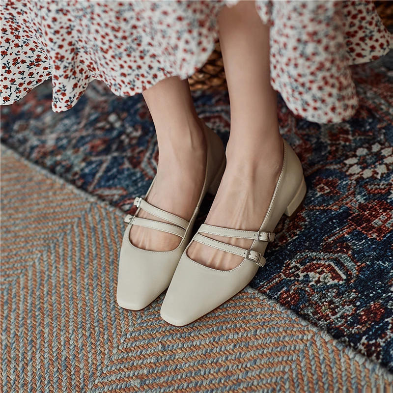 

VERCONAS Spring Women Genuine Leather Pumps Pointed Toe Retro Casual Low Heels Mary Janes Shoes Woman New Buckle Shallow Pumps