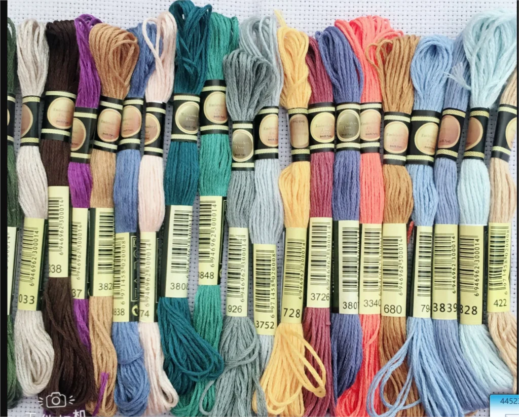 

90-12usd CXC two labels Marlise Aveyard