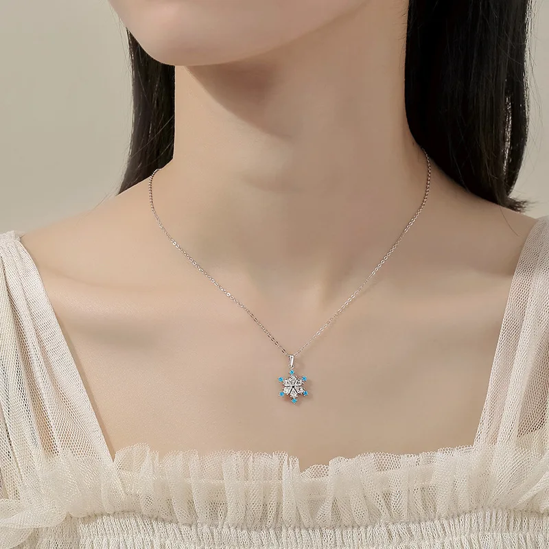 

S925 New Snowflake Necklace Korean Style Mori Clavicle Chain Niche Light Luxury Temperament Pendant Christmas Gift