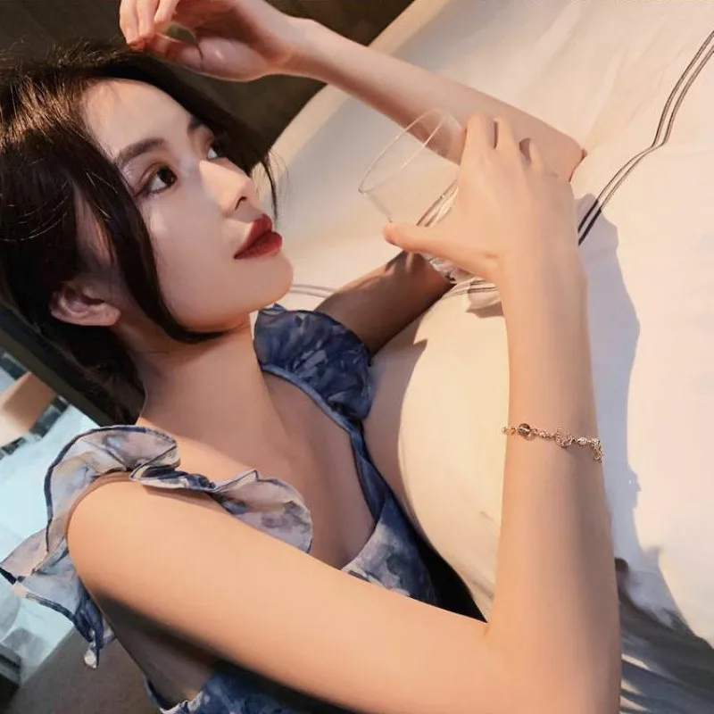 

Women's Bracelets Superior Quality Fashion Simplicity Stars Moon Classic Retro Trend Bracelet Holiday Jewelry Gift 2021New Brace