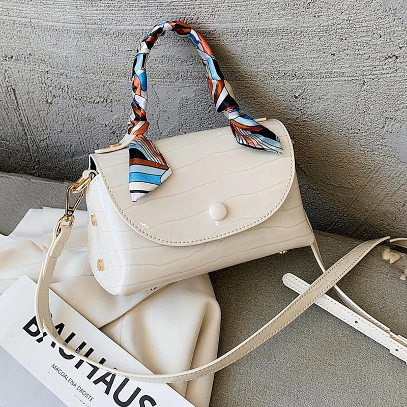 

Casual Womens Messenger Bags Ribbon Decoration Hand Bags Women 2020 Fashion Colorful Crossbody Bags For Ladies Rivet Style Totes