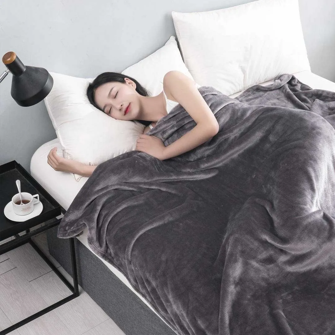 

New Xiaomi Mijia COMO LIVING Flannel Solid Warm Velvet Antibacterial Blanket Anti-static for Sheets and office home 3 Colors
