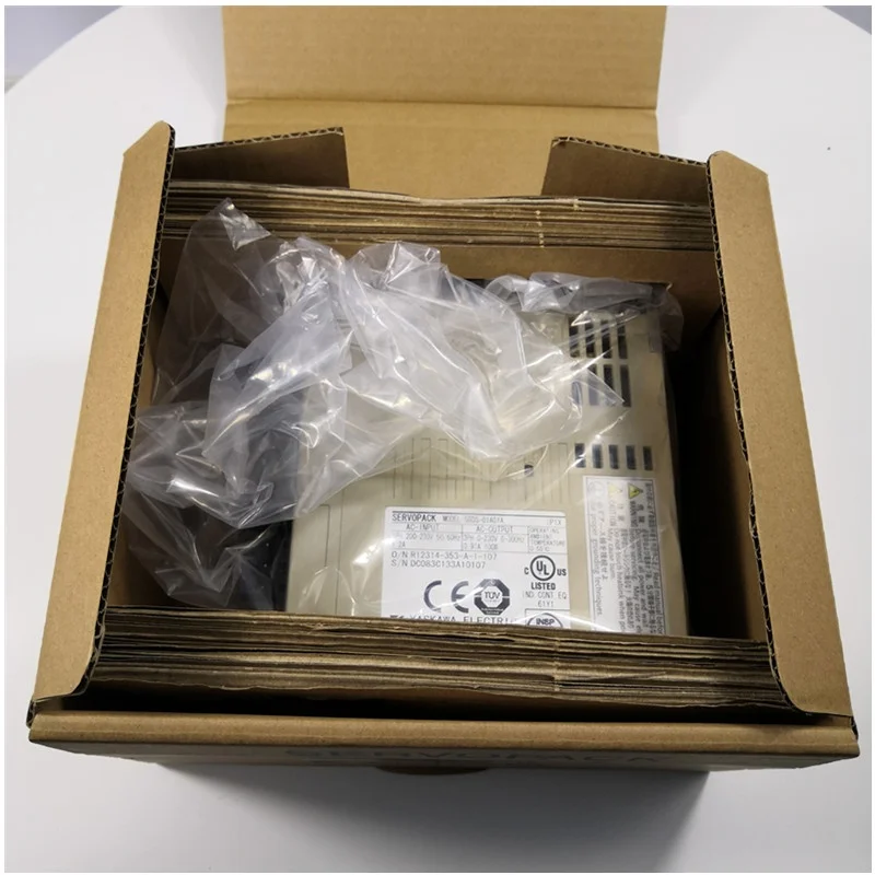 

YASKAWA SERVO DRIVE SGDS-01A01A IN STOCK