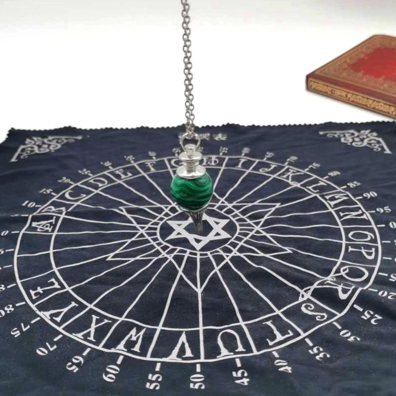 

Tarots Tablecloth Pendulum Magic Pentacle Runes Tarots Altar Table Cloth 30x30cm