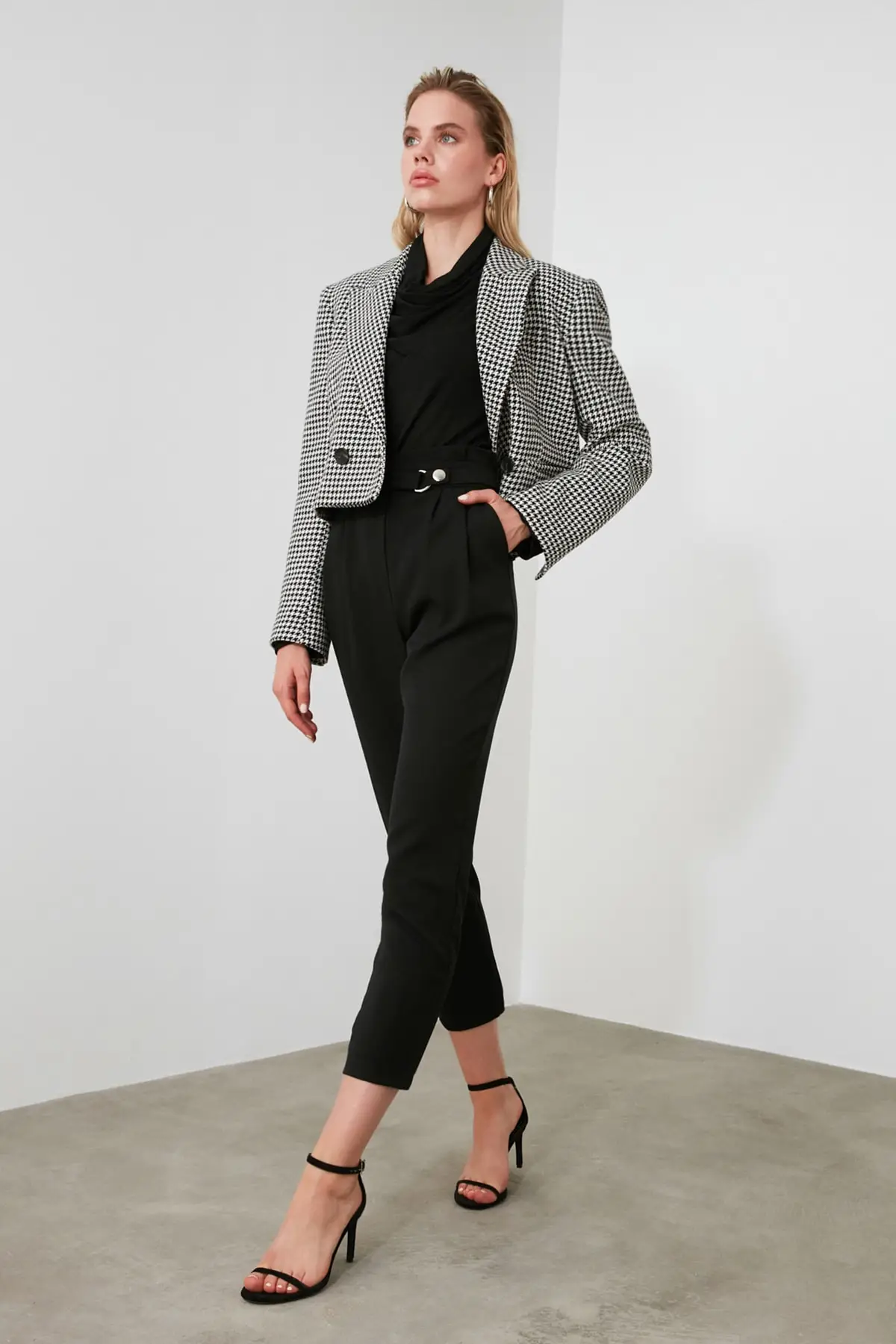 Брюки с защелками от Trendyol TWOSS20PL0131|Брюки| |