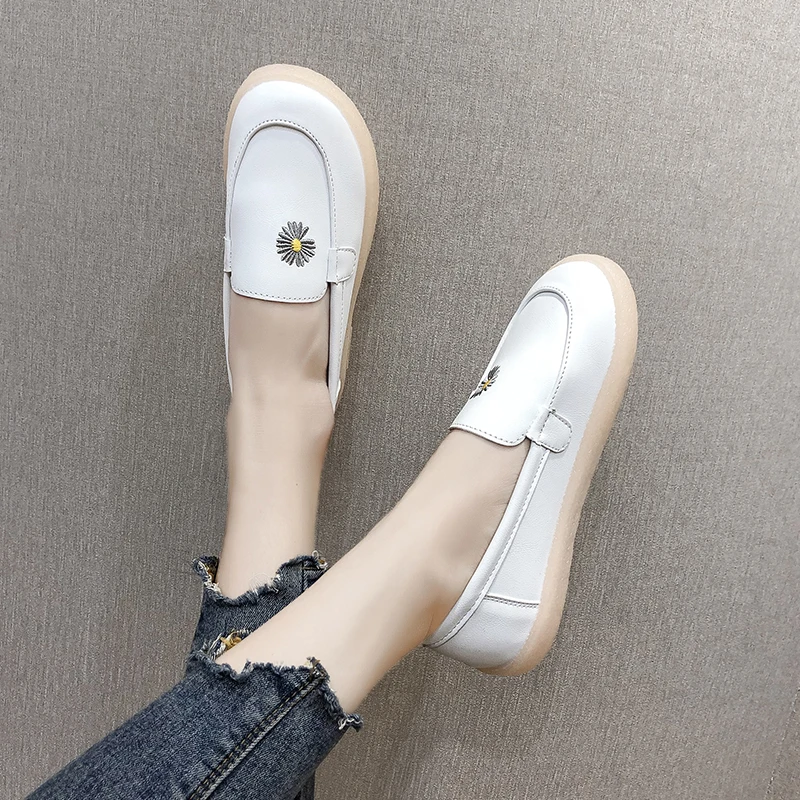 

All-Match Breathable Shoes Autumn Female Footwear Shallow Mouth Soft Round Toe Casual Sneaker Women's Moccasins Tennis Fall New