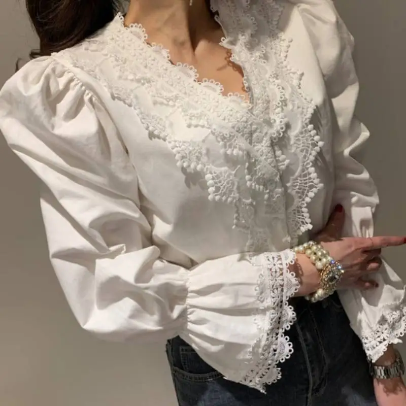 OL Office Lady Casual V-Neck Shirts 2021 Sweet Chic Patchwork Lace Flare Sleeves Warm All-Match Stylish Blouses