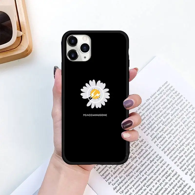 

Black White Flower Daisy Phone Case for iPhone 11 12 pro XS MAX 8 7 6 6S Plus X 5S SE 2020 XR mini