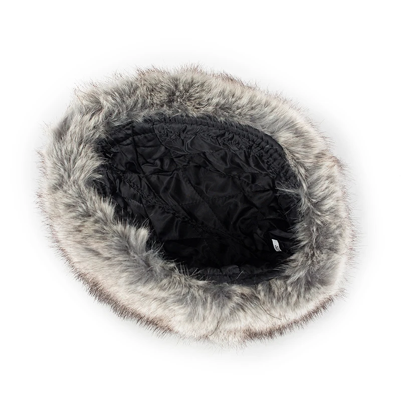 Мужская шапка-бомбер из искусственной кожи с застежкой-ушком модель B49 на русском