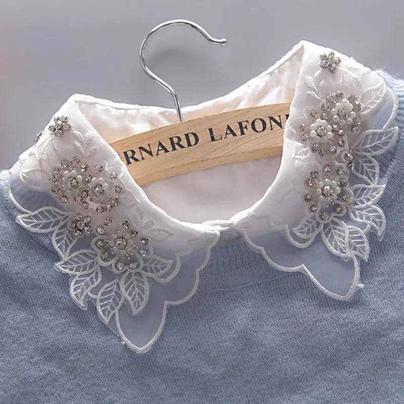 

Women Detachable Fake Collar Rhinestone Faux Pearls Embroidery Floral Half-Shirt M6CD
