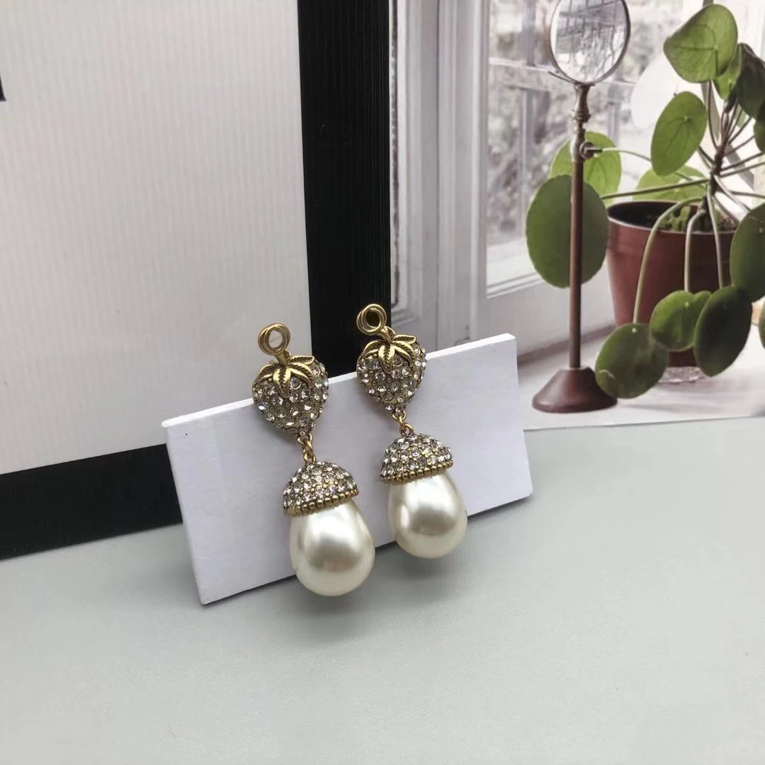 

Exquisite Women Fashion 925 Silver Strawberry Earrings Original High Quality Brand Jewelry Exquisite Logo Holiday Couples Gift