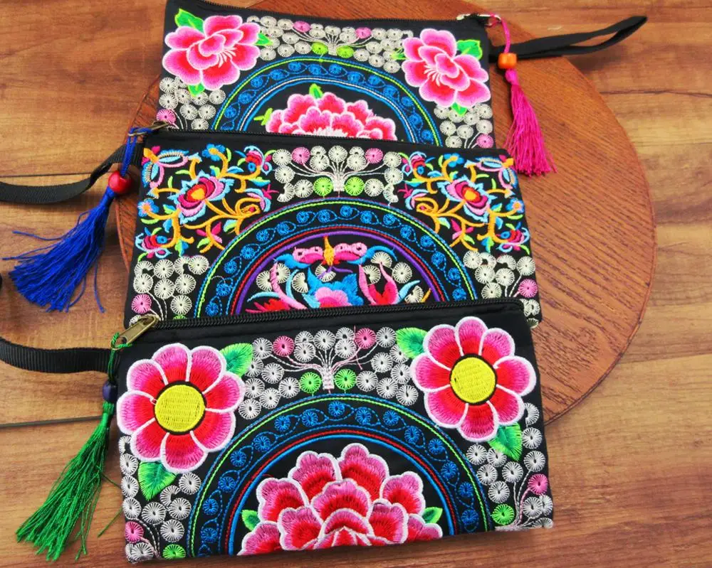

3 pcs Wristlet bag vintage Hmong Thai Indian embroidered bag Fashionable clutch purse, Boho Hippie Ethnic cosmetic bag SYS-465d