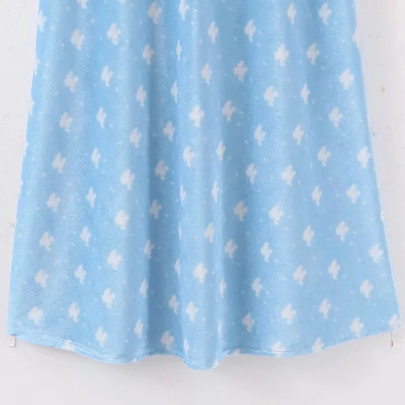 

European Vintage Blue Velvet Dress Women Summer V-neck Half Sleeve A-line Midi Dress Female