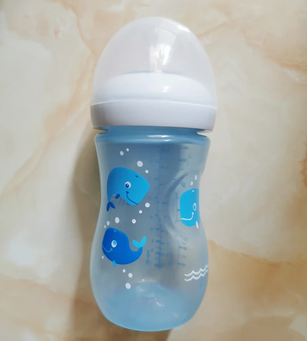 Многоцветный AVENT натуральная бутылочка для кормления Avent бутылочки с широким горлышком 1 м+/9 унций 260 мл розовый/синий - Цвет: Многоцветный