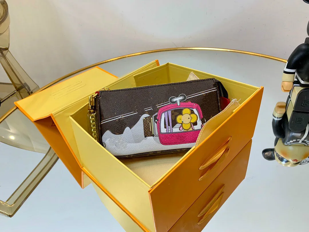 

Luxury Bag Mascot Christmas Design Lady Wallet Long Chain One Shoulder Diagonal Small Bag with Box