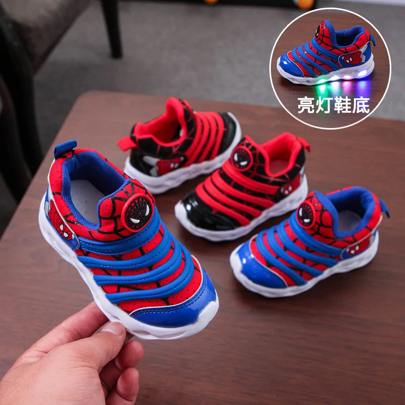 Дисней детская в мультипликационном стиле с человеком пауком для маленьких