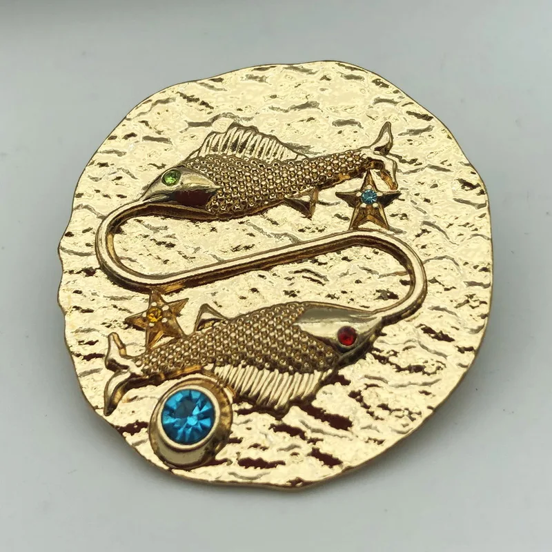 Pisces F. J4Z хит 12 броши в виде черепа, винтажные Броши из сплава со знаком зодиакса, булавки для костюма для мужчин и женщин, ювелирные изделия для влюбленных, подарки, Прямая поставка - Окраска металла: Pisces