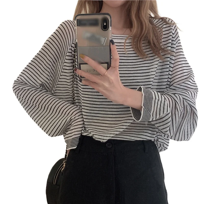 

2021 Korean Style Summer Thin White Striped Long Sleeve Knitted T-shirt Fashion Women's Summer Loose-fitting Sunscreen Pullover