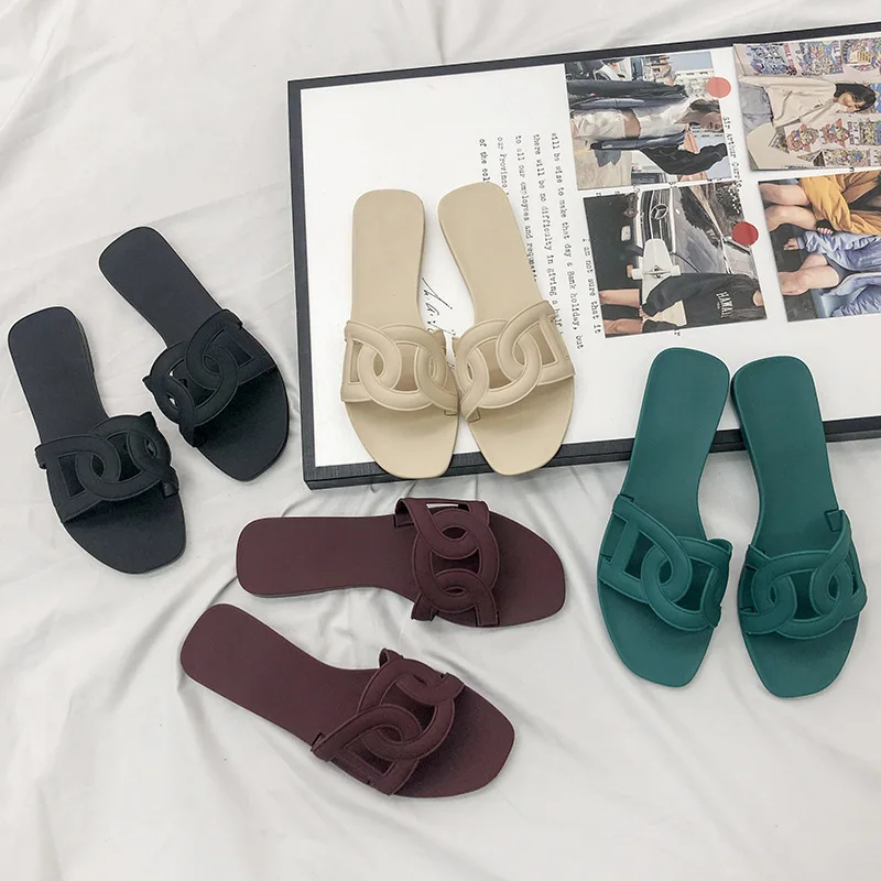 

Summer new style sandals and slippers women flat-bottomed flip flops non-slip outer wear fashionable buckle sandals