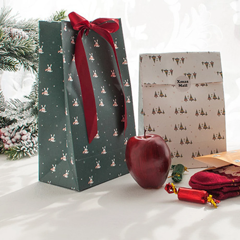 

1Pc Christmas Gift Bag Printed Packing Paper Bags Candy Cookies Biscuits Bag Tree Elk Snowman Deer Glove Rabbit Santa Claus