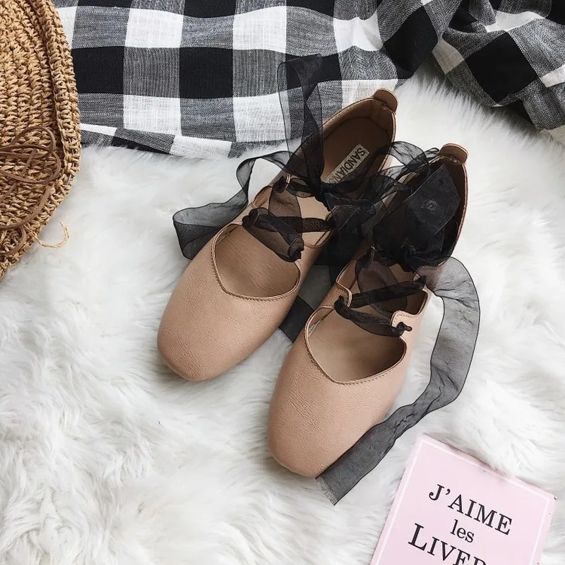 Женские лоферы на плоской подошве дамские балетки с милым бантом из ленты