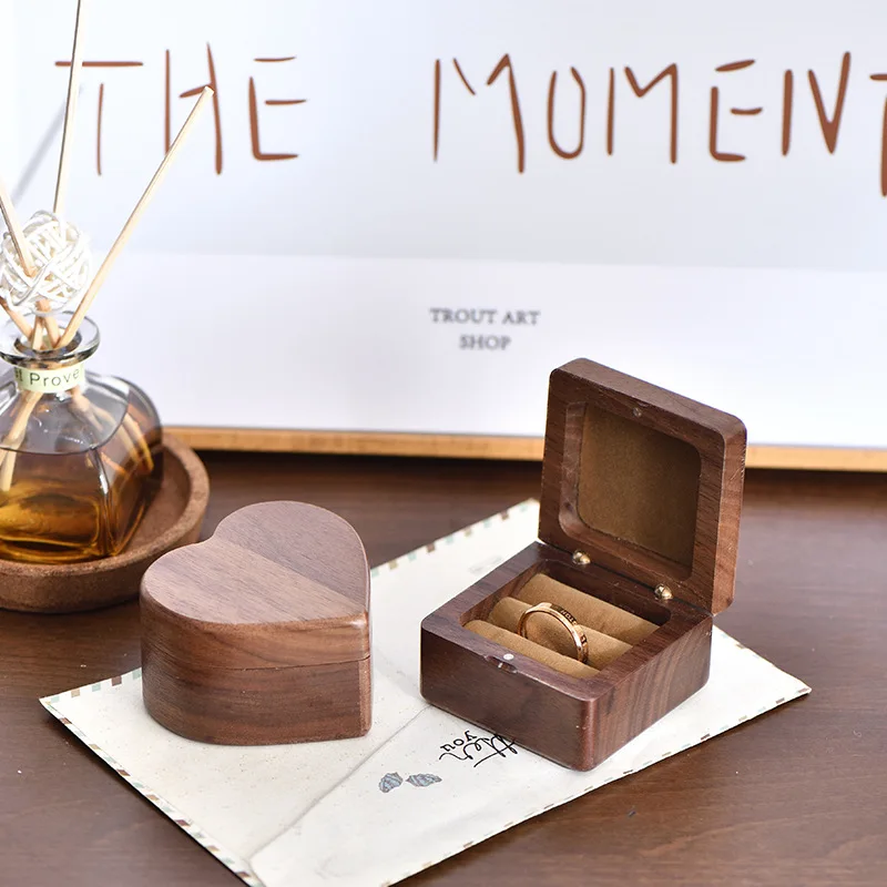 

Retro Rustic Wood Ring Earrings Box Wedding Velentines Ring Case Heart Pattern Wooden Engraved Jewelry Box Gifts Packing Box
